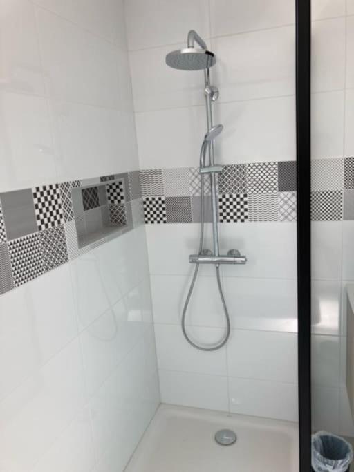 Le Gite Marie-Galante : Belle Maison D'Hotes Avec Acces Piscine En Ete Lanmeur Luaran gambar